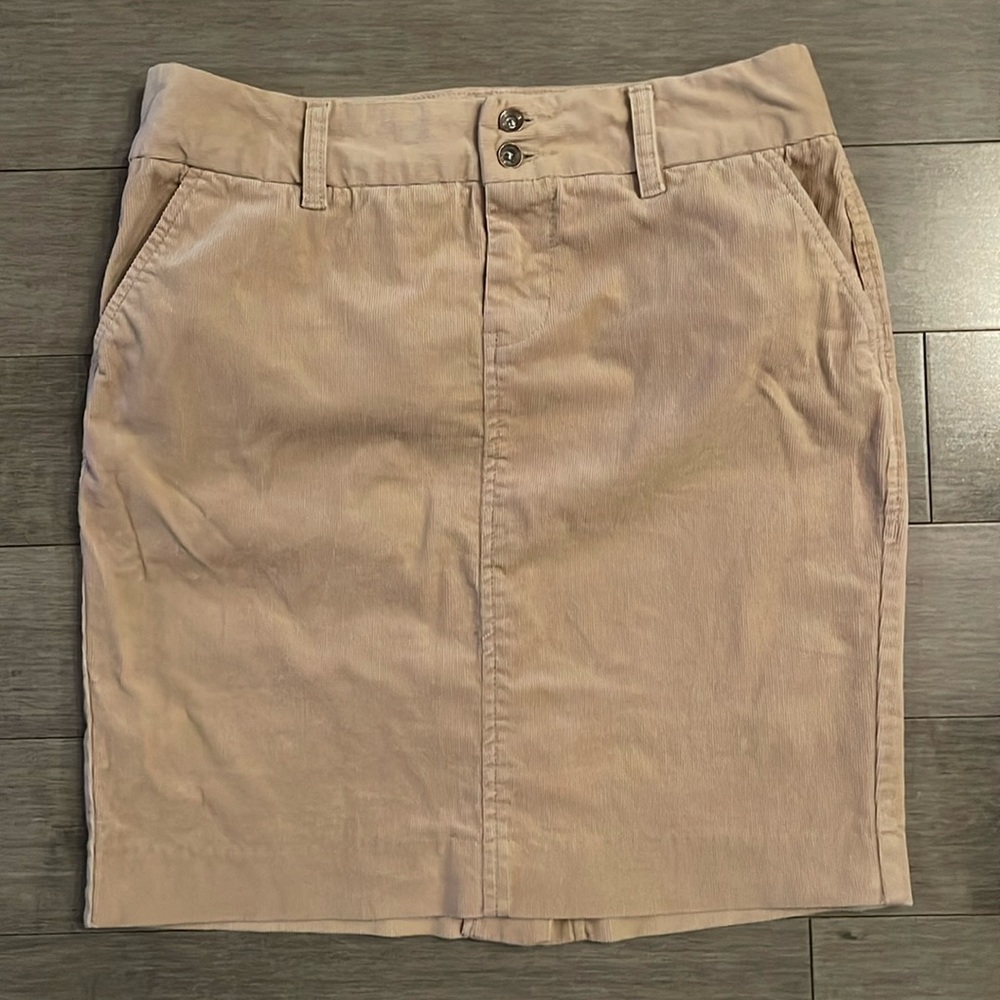 Old Navy Tan Corduroy Skirt. Size 2